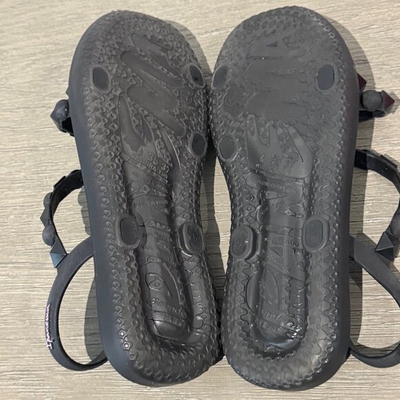 IPANEMA Black Strappy Sandals with Stud Detailing - Size 6 - Picture 8 of 9